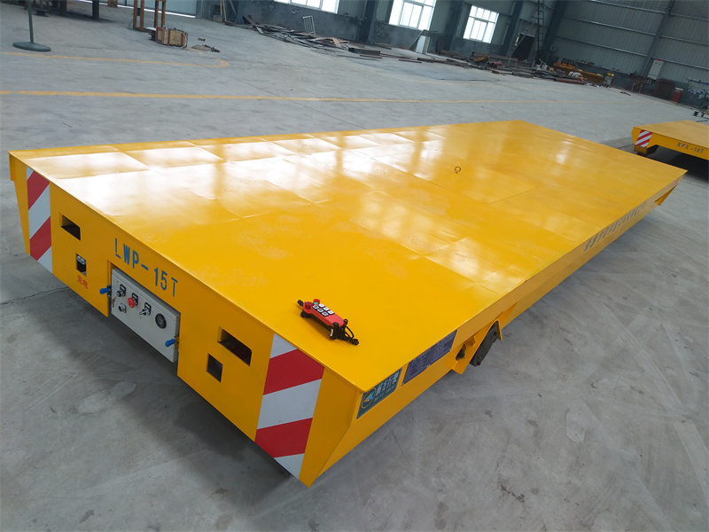 Tá tús á chur amárach le hobair athchóirithe atá beartaithe ar 22 scoil a thóg Western Building Systems