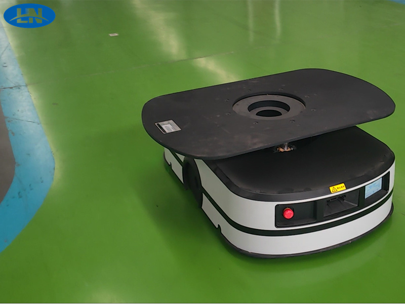 Tá tús AGV agus Lifting.