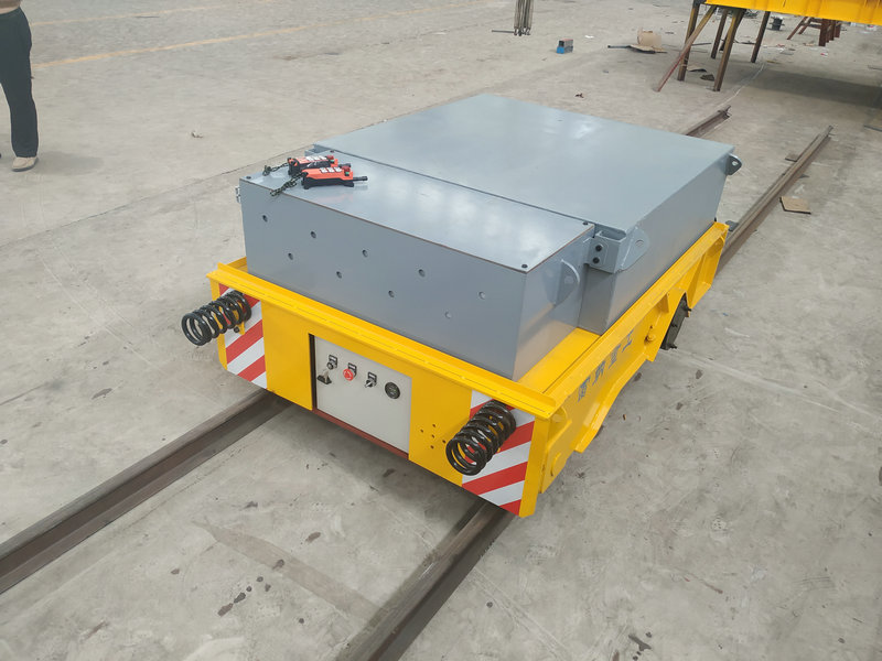 Tá tús á chur amárach le hobair athchóirithe atá beartaithe ar 22 scoil a thóg Western Building Systems